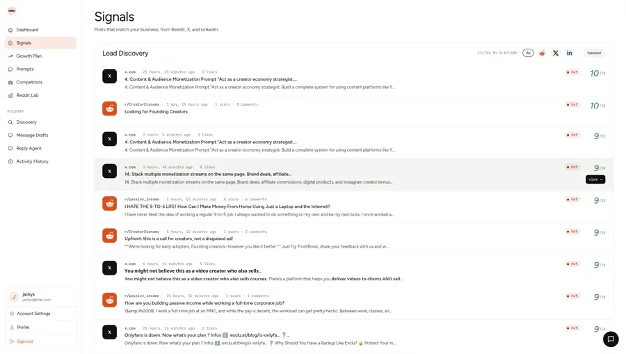 Celetu signals list: public Reddit, X and LinkedIn posts with a buying intent score from 0 to 10.